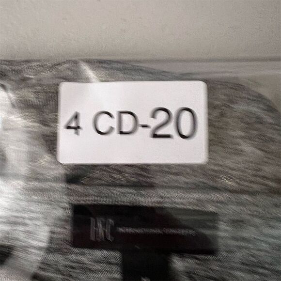 INC Women's Sleeveless Metallic Gray Scoop Neck Tank Top Size M NWT - Picture 9 of 9